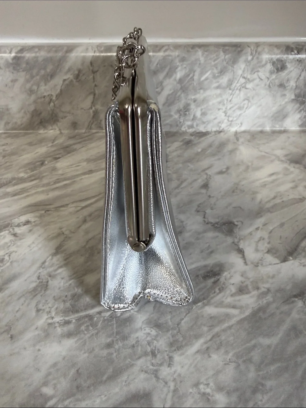 Silver Metallic Evening Clutch Bag Rhinestone Kiss Lock Chain Strap Formal Weddi